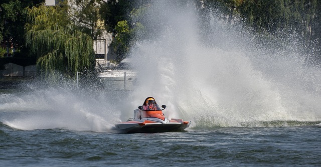 向中奖者手 向中奖者手